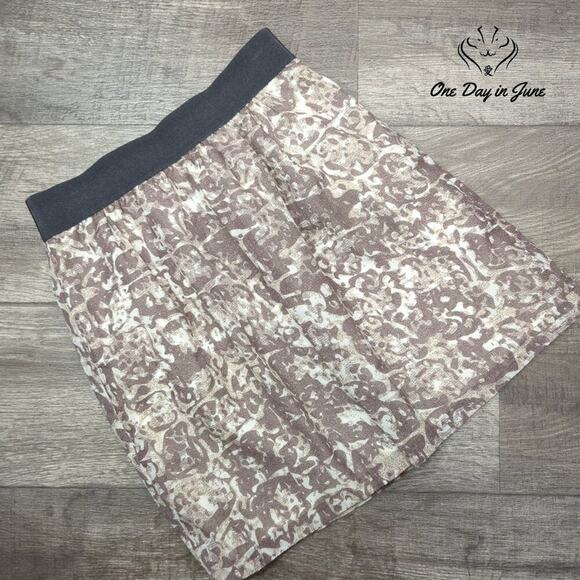 Loft Pull On Skirt Size XS - Picture 1 of 5